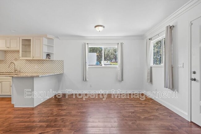 Foto del edificio - 1218 N Olive St