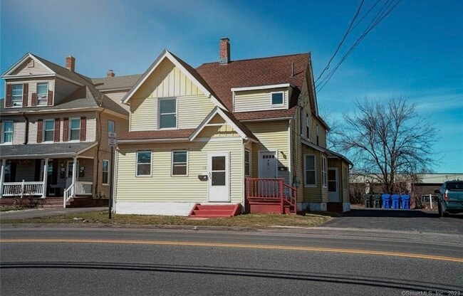 Building Photo - 58 Tolland St
