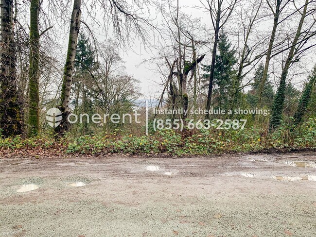 Building Photo - 2 br, 1 bath Duplex - 10631 Aqua Way South -