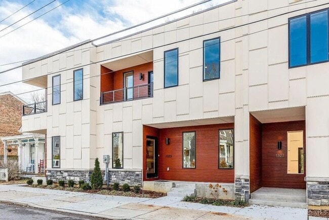 Photo - 1325 Knowlton St Townhome