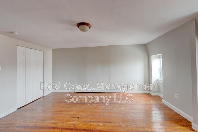Building Photo - 2348 Eutaw Pl