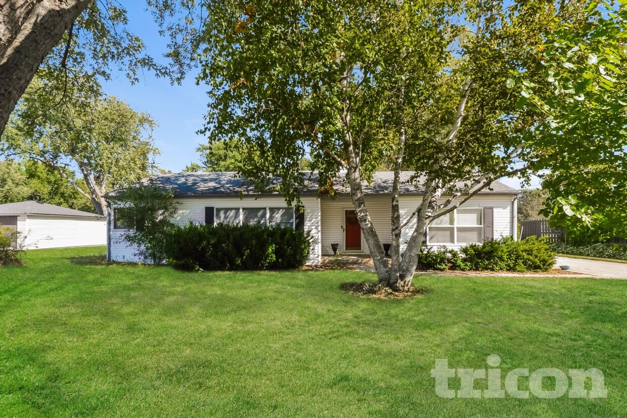 Foto principal - 3343 N Ellen Dr