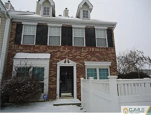 Foto principal - 3 Pembrook Ave