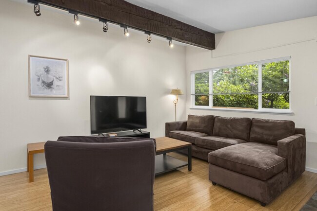 Foto del edificio - 14025 Wallingford Ave N