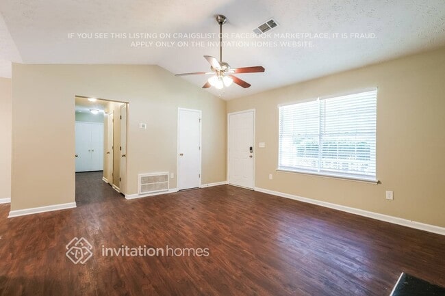 Building Photo - 2805 Wildflower Ln SW