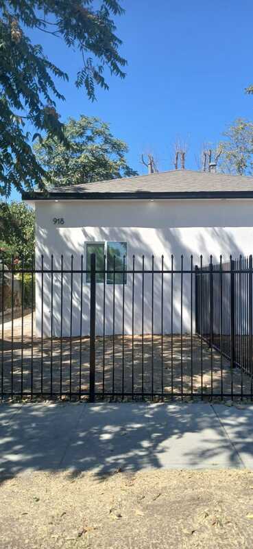 Building Photo - 918 Monterey St