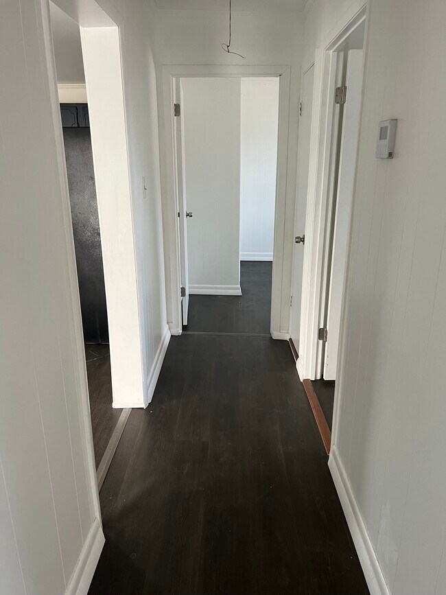 Foto del edificio - 979 Dowdey Rd