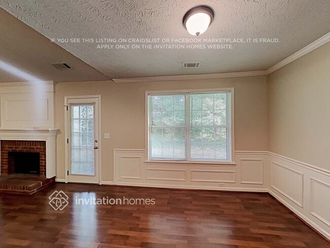 Building Photo - 193 Gloster Rd NW