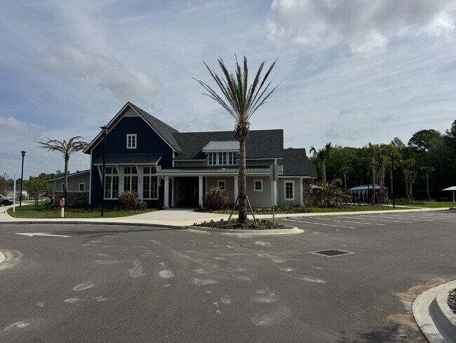 Photo - "Spacious 4-Bed Oasis with Granite Finishes & Guest Suite in Jacksonville!" Apartment