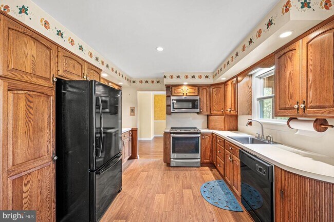 Building Photo - 1236 Ellis Cir