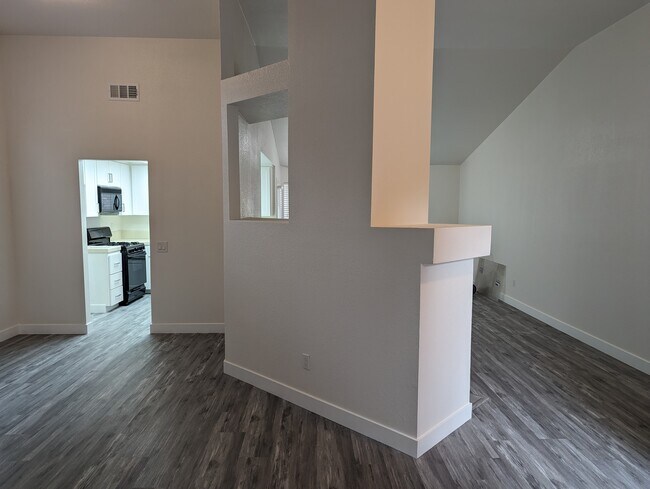 Foto del edificio - 5705 Terrace Dr