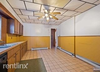 Building Photo - 6 br, 5 bath House - 68 Orange Rd