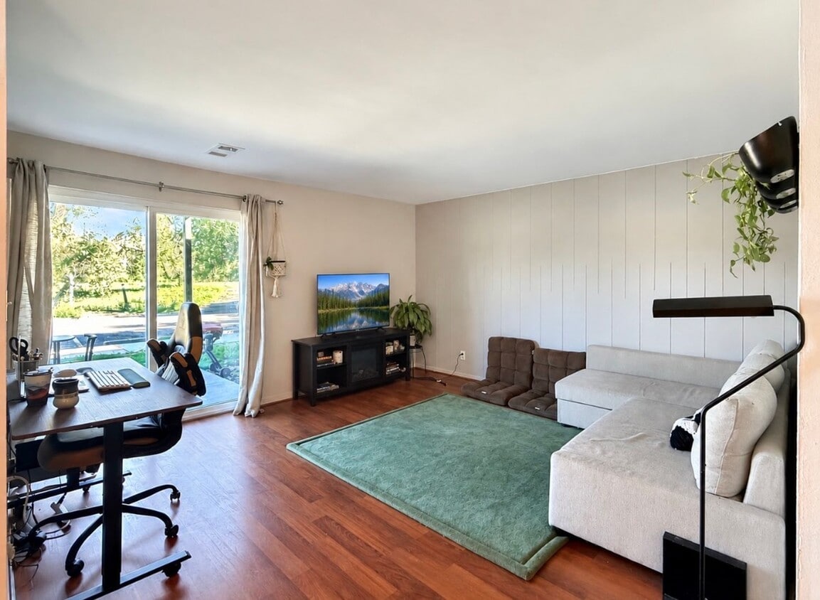 Photo - 5300 E Cherry Creek South Dr