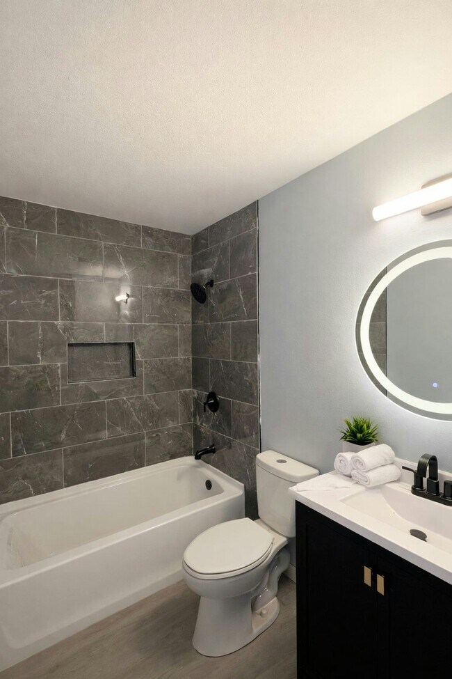 Building Photo - 112 Dunderry Ln