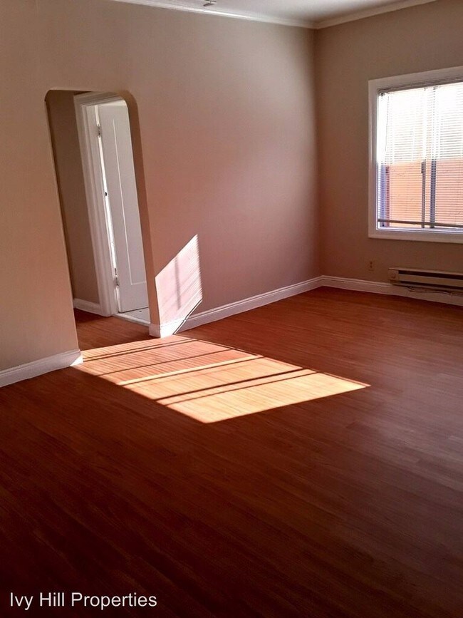 Foto del edificio - 2430 8th Ave