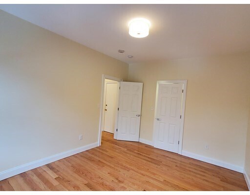 Primary Photo - 25 Queensberry St