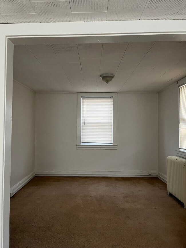 Foto del edificio - 4301 Elderon Ave