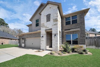 Building Photo - 501 Newcomb Holw Dr