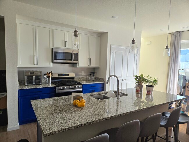 Foto del edificio - 16806 E 118th Dr