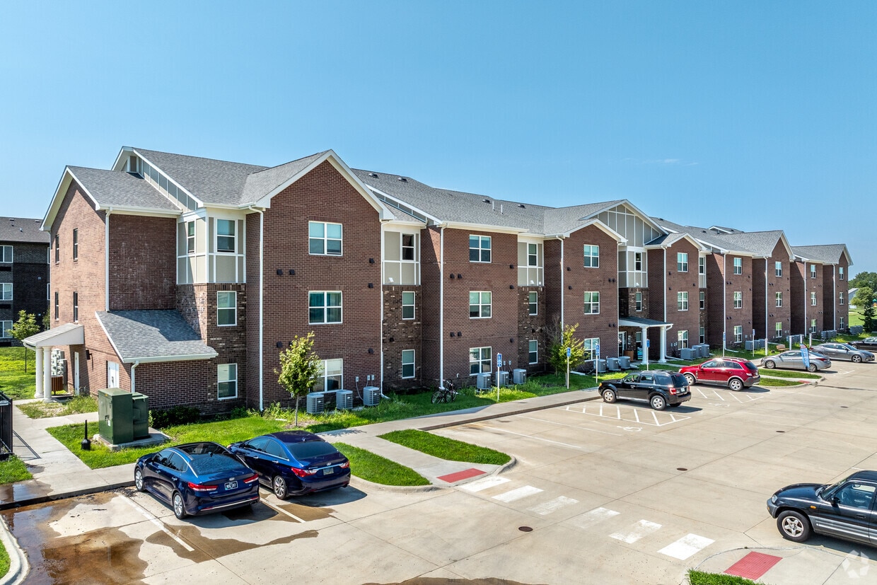 Primary Photo - Latitude Lofts