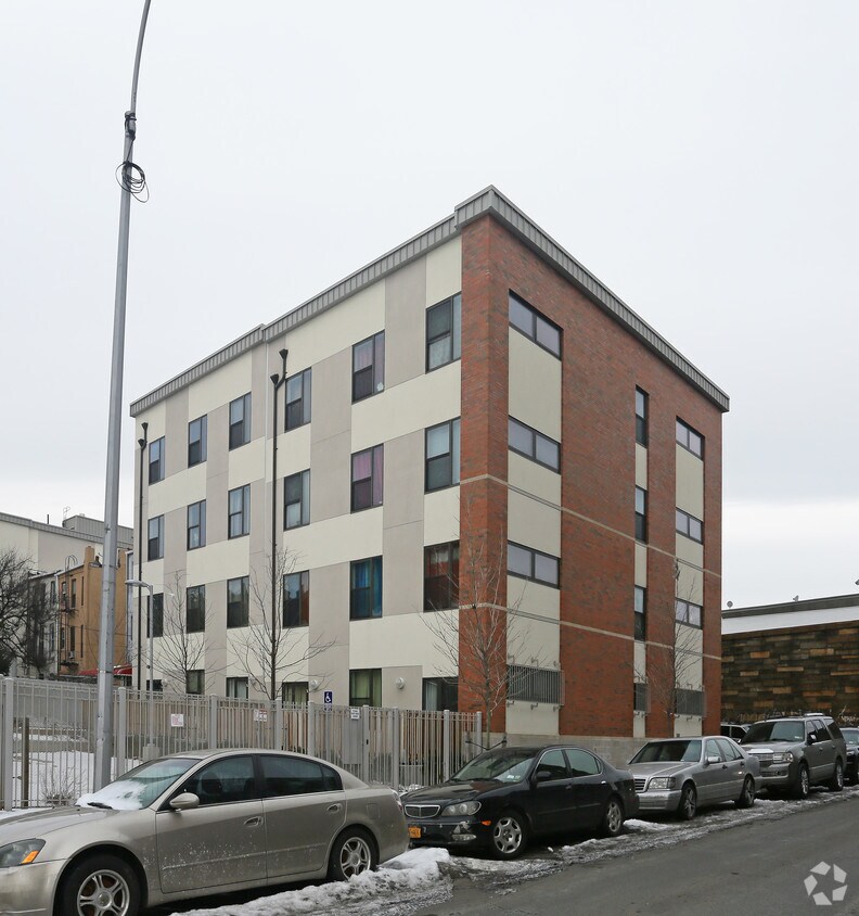 Building Photo - 2372 Atlantic Ave