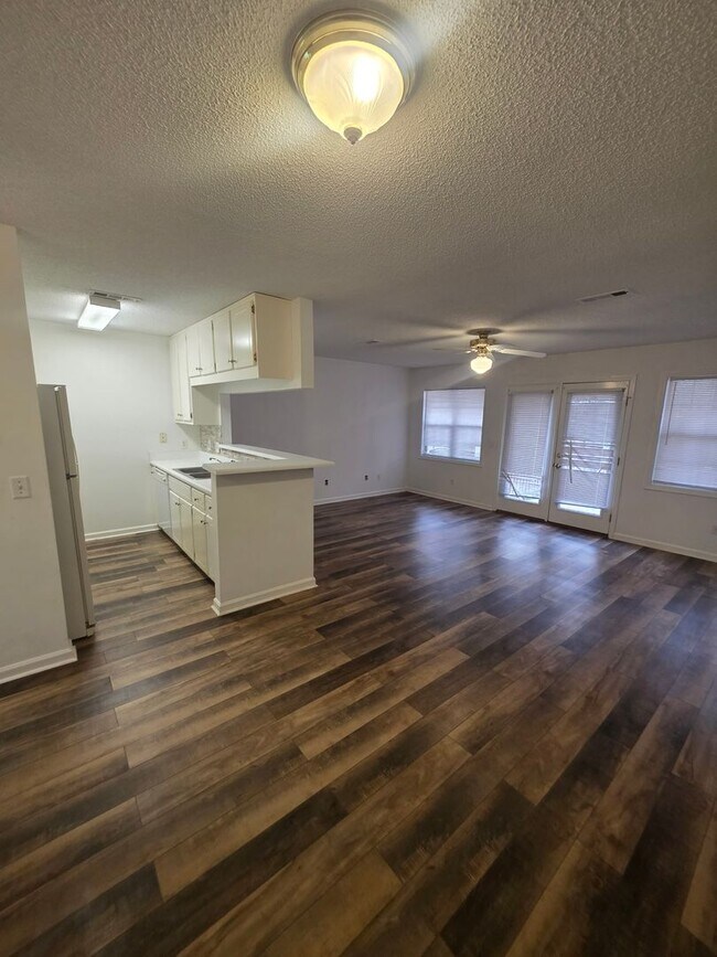 Foto del edificio - 203 Woodrun Dr