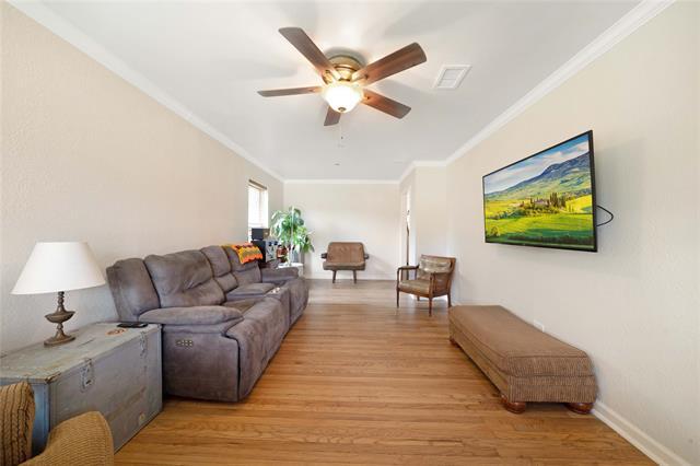 Foto del edificio - 10204 McCree Rd