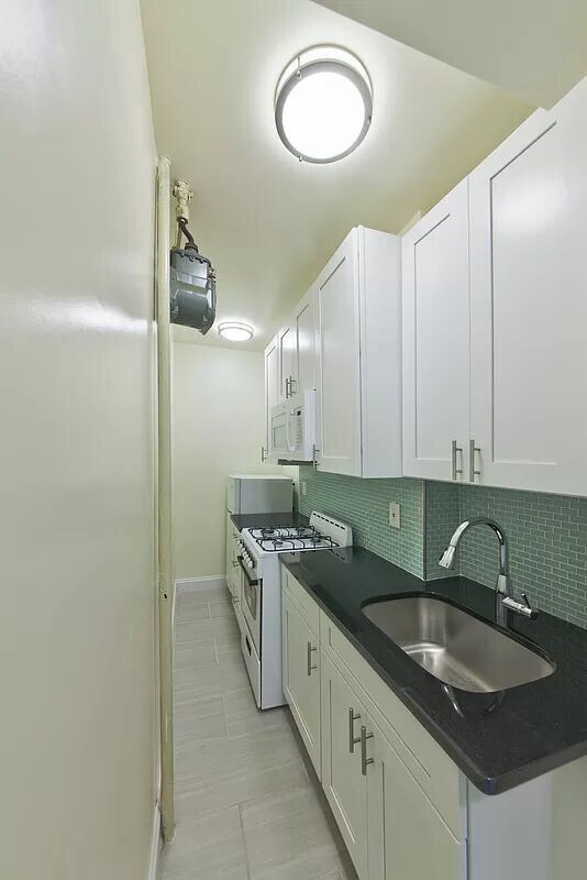 Building Photo - W 139th ST