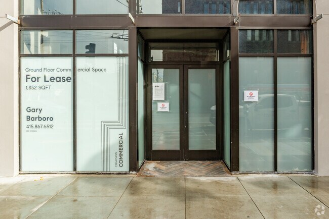 Entrada de tienda - 1801 Mission St