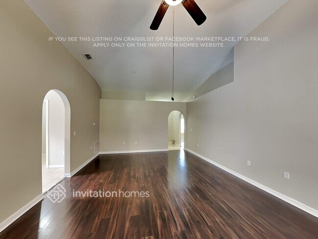 Foto del edificio - 13012 Waterbourne Dr