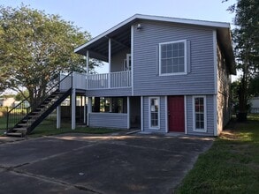 Building Photo - 1418 Avenue K