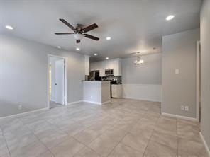 Foto del edificio - 9802 Hundred Oaks Cir