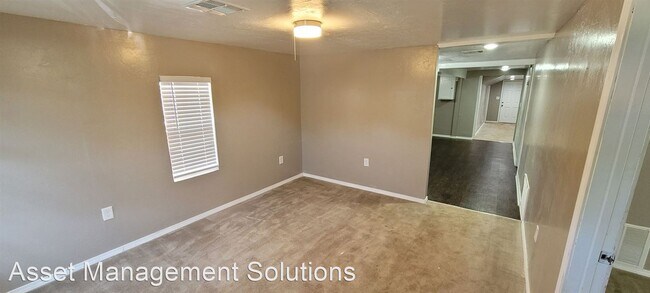 Building Photo - 4 br, 3 bath House - 2331 SW 49th St.