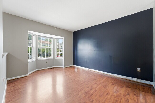 Foto del edificio - 10703 Campus Way S