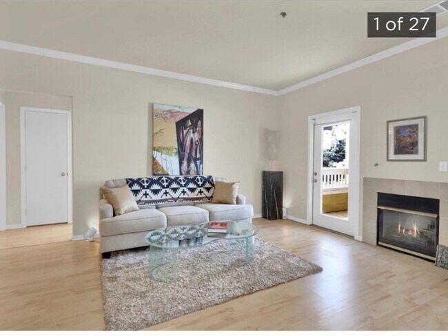 Building Photo - 6013 Castlegate Dr W