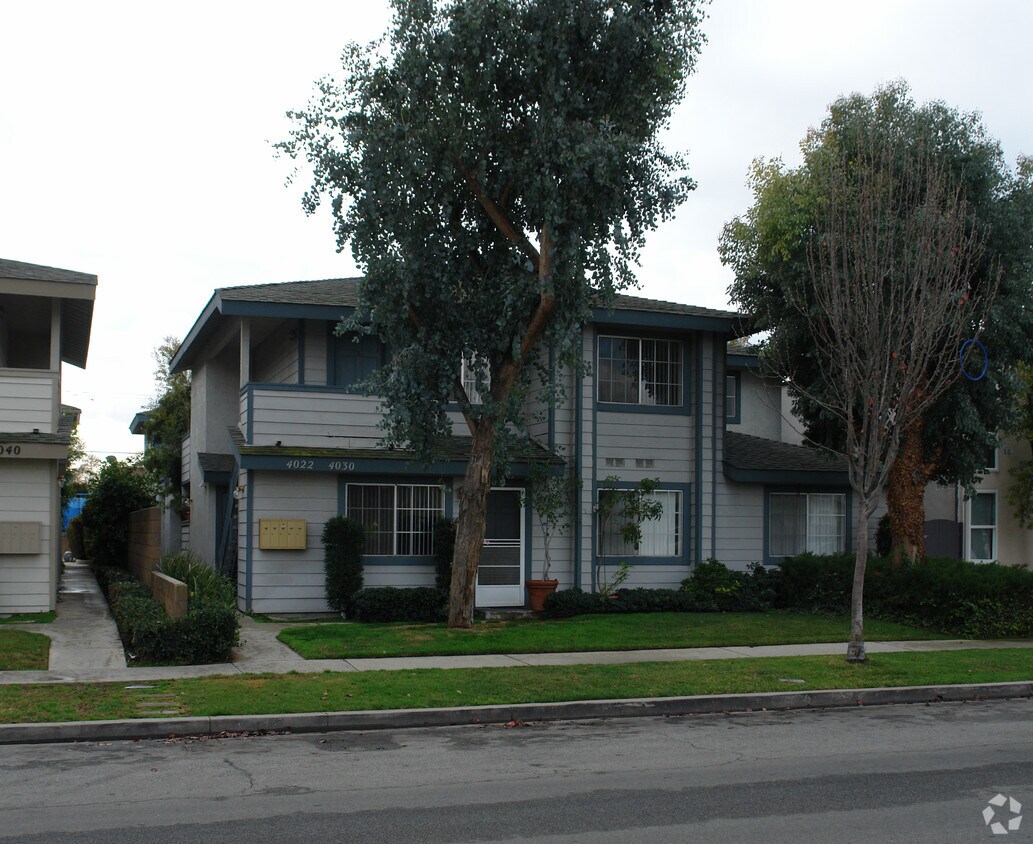 Building Photo - 4022-4030 Howard Ave