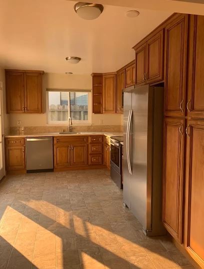 Kitchen - 1738 Sequoia Ave