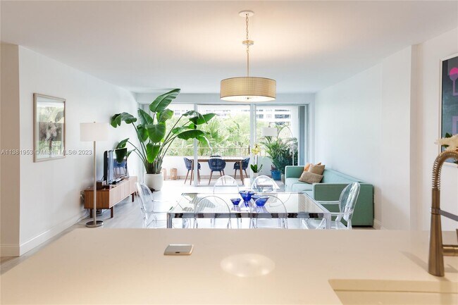 Foto del edificio - 155 Ocean Ln Dr