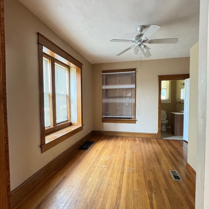 Foto del edificio - 916 Bellefontaine Ave