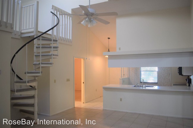 Foto del edificio - 318 40th St Cir W