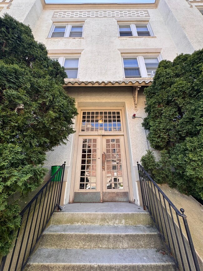 Foto del edificio - 6 Radcliffe Rd