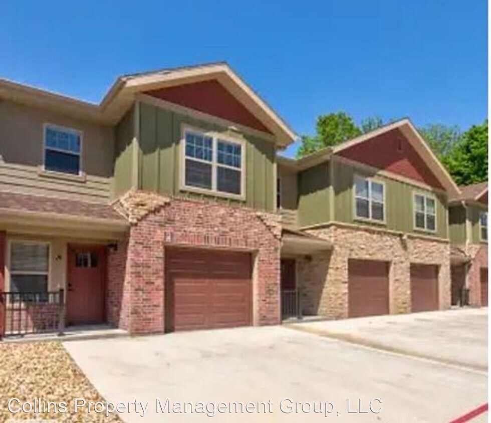 Primary Photo - 3 br, 2.5 bath House - 1302 S. Lexington A...