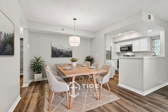 Building Photo - 1866 Montclair Dr