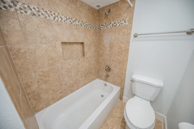 Building Photo - 3525 Sage Rd