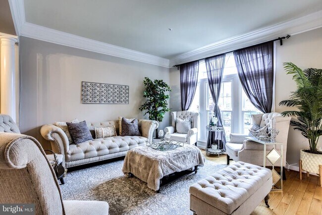 Foto del edificio - 5905 Fox Glen Ct