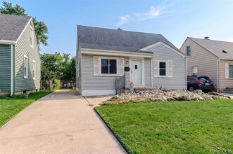 Building Photo - 1206 Bauman Ave