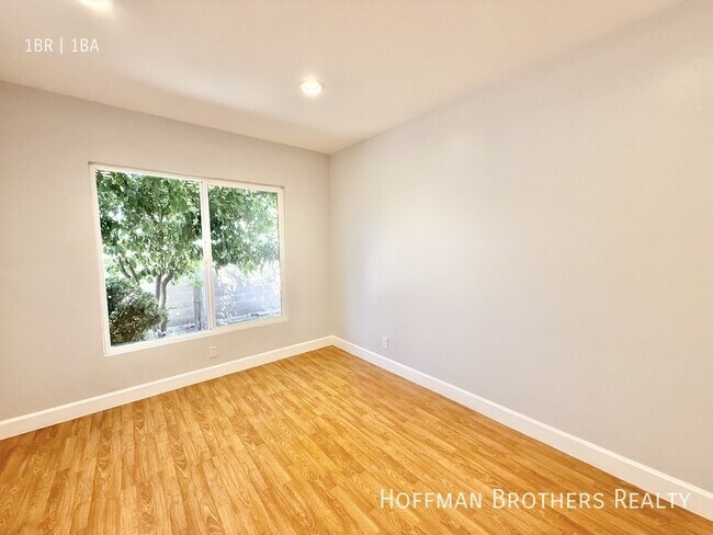 Foto del edificio - 4567 N Eagle Rock Blvd