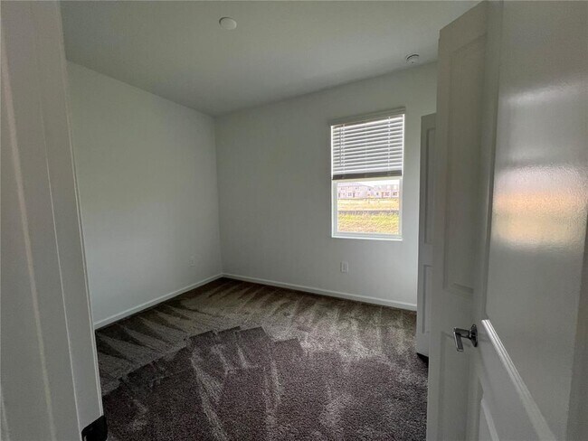 Building Photo - 172 Aces High Ln