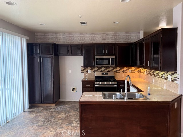 Building Photo - 5752 Tamarisk Way