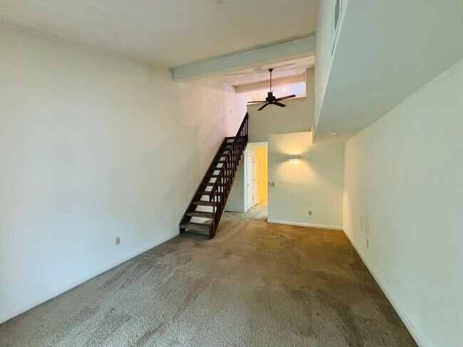 Foto del edificio - Efficiency/Studio with Loft and 1 Bath